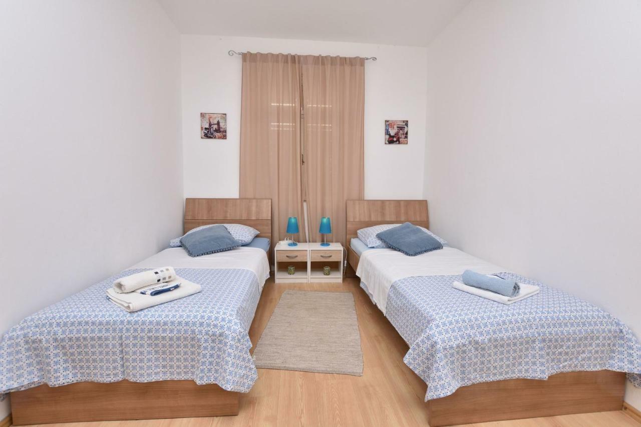 Apartments Dragica Primošten Exterior foto